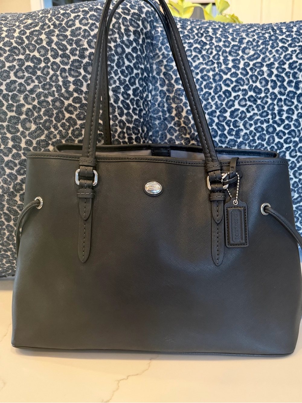 Coach Madison East/West Tote Leather Tote in Black